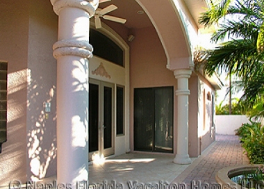 Naples Florida Vacation Homes | Sorrento Home: Courtyard South